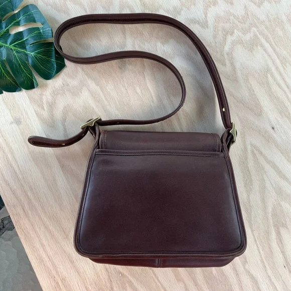 Coach Vintege Crossbody Bag - Picture 3 of 16